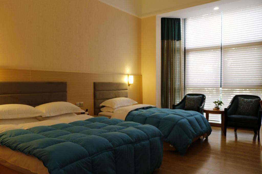 Qingdao Royal Garden Hotel Exterior foto