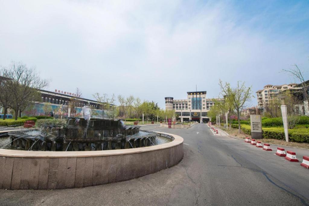 Qingdao Royal Garden Hotel Exterior foto