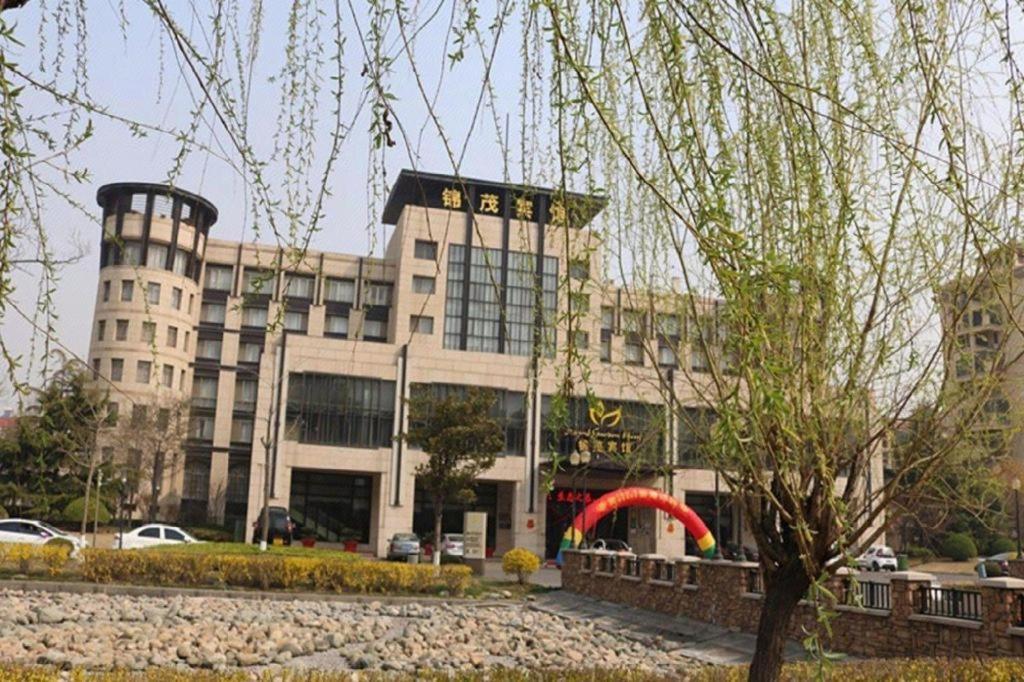 Qingdao Royal Garden Hotel Exterior foto