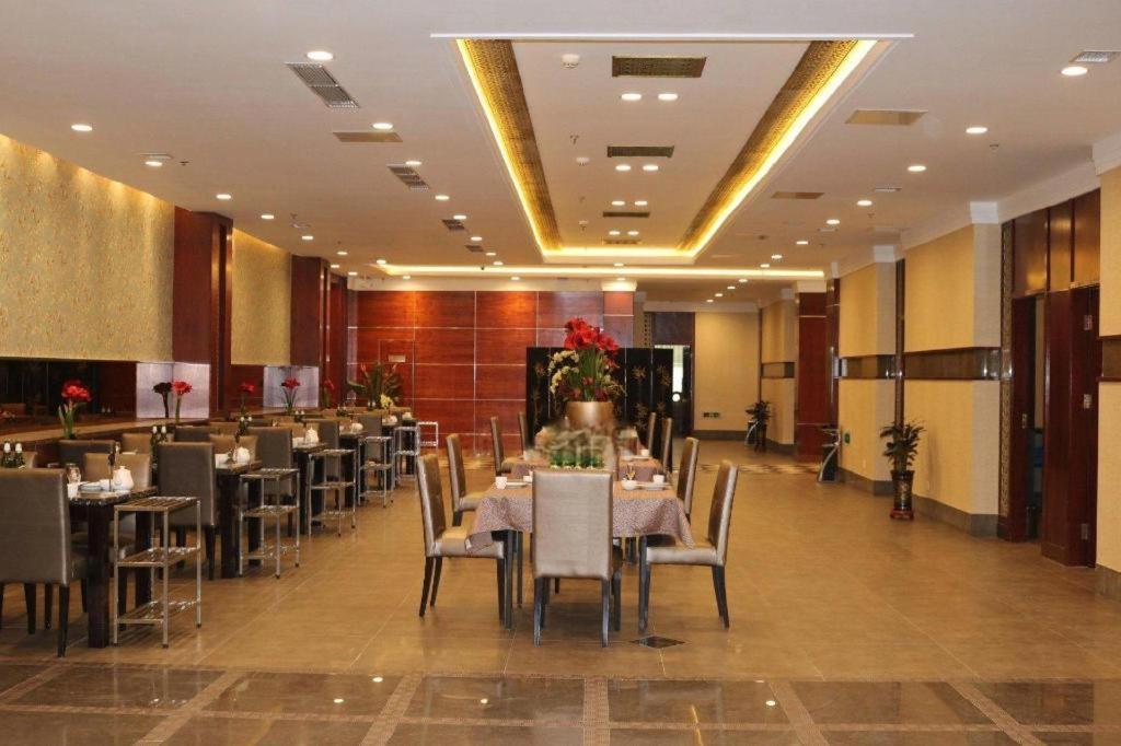 Qingdao Royal Garden Hotel Exterior foto